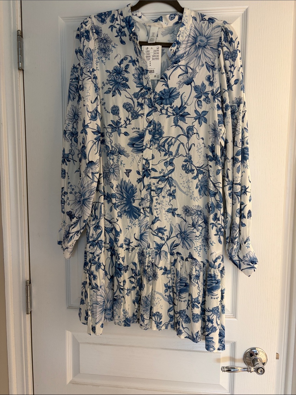 H&M White Long-Sleeve Floral Button-Front Dress